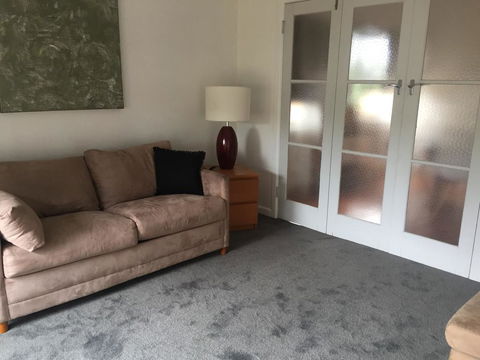 Central View - Walking Distance To Hospitals - Accommodation Melbourne 2