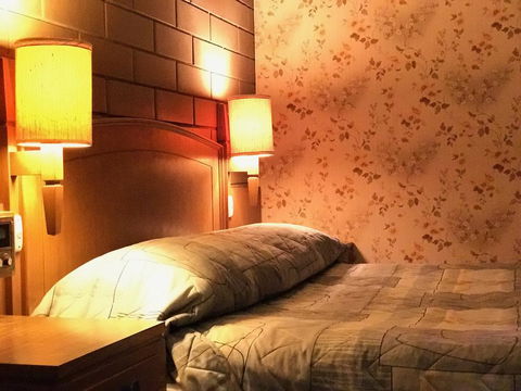 Century Motor Inn - Accommodation Melbourne 3
