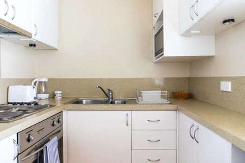 Charming 1 Bedroom In Vibrant South Yarra - Accommodation Melbourne 2