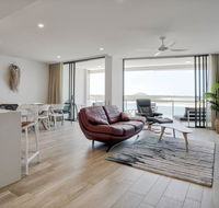 Chic Getaway at The Cosmopolitan Cotton Tree - Accommodation Melbourne