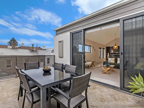 Chimneys On Bank - Accommodation Melbourne 3