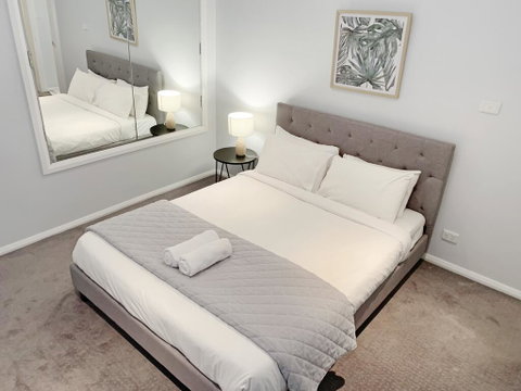 City Center - Modern 2-Bedroom Apartment - Accommodation Melbourne 1