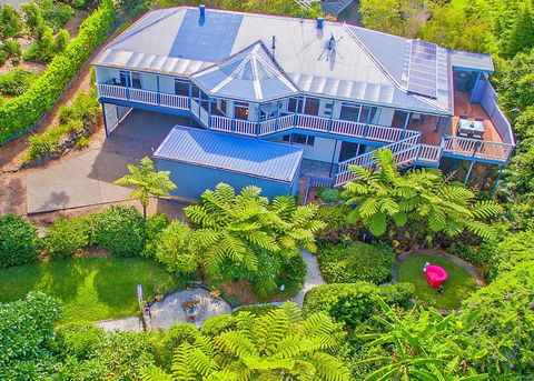 CLOUD 9 - Cliff Top Eagle Heights - Accommodation Melbourne 0