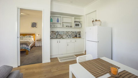 Clyde Studio 53, Mollymook - Accommodation Melbourne 0