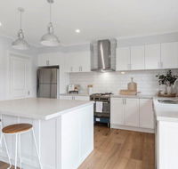 Coastal Luxury Retreat - Accommodation Melbourne