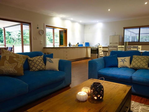 Coconut Beach House - Accommodation Melbourne 3