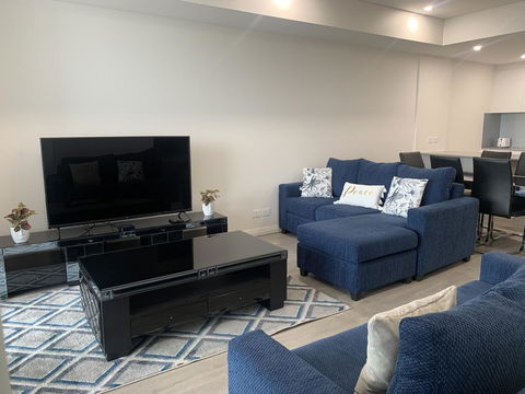 Comfortable & Convenient Living Close To Airport - Accommodation Melbourne 3