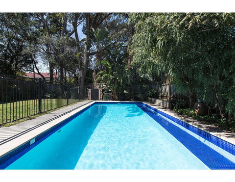 Comfy Family Home In Chill Beachside Neighbourhood - Accommodation Melbourne 1