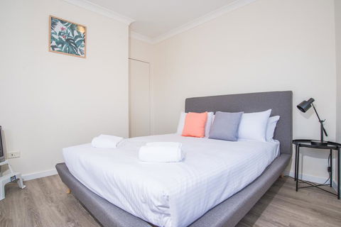 Convenient 2bed Rockdale APT Next To Station&Beach - Accommodation Melbourne 2