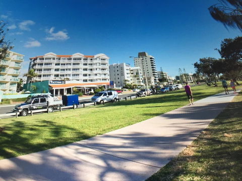 Coral Sea Views Beachfront Penthouse - Accommodation Melbourne 1
