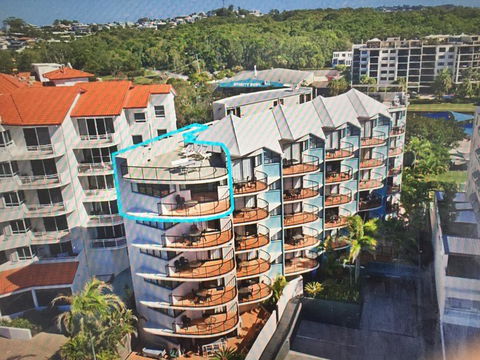 Coral Sea Views Beachfront Penthouse - Accommodation Melbourne 0