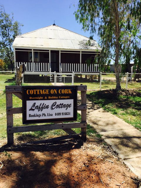 Cottage On Cork -Laffin Cottage - Accommodation Melbourne 3