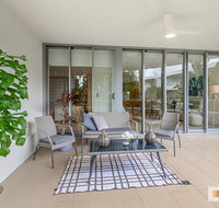 COTTON BEACH 85 - PRIVATE Mid Floor APARTMENT - Accommodation Melbourne
