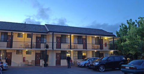 Country Plaza Motel - Accommodation Melbourne 1
