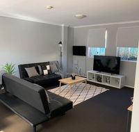 Cozy 3BR Townhouse in Liverpool CBD with parking - Accommodation Melbourne