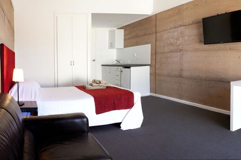 Crossroads Ecomotel - Accommodation Melbourne 1