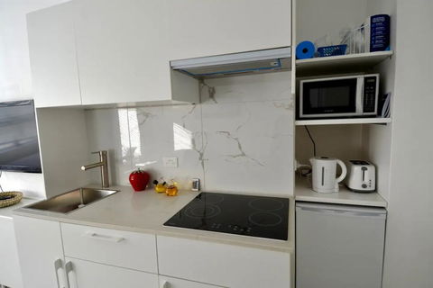Cute Studio Apartment In Maroubra - Accommodation Melbourne 3