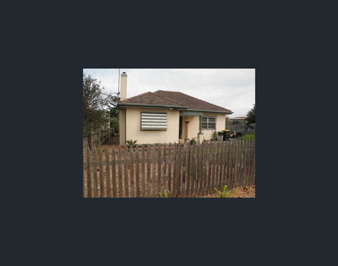 Daisy Cottage On Duke - Accommodation Melbourne 1