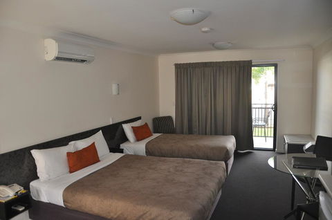 Dalby Fairway Motor Inn - Melbourne 4u 2