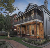 Dalziel Lodge - Accommodation Melbourne