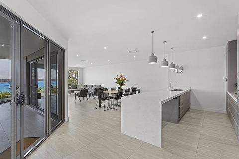 Danalene Parade, 46B Maggie's Place - Accommodation Melbourne 3