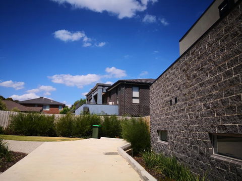 Delicate And Peaceful Bundoora Townhouse 20-R2 - Accommodation Melbourne 2