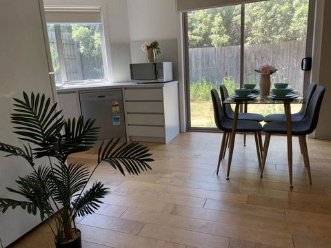Delicate And Peaceful Bundoora Townhouse 20-R3 - Accommodation Melbourne 2