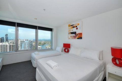 Deluxe Private Apartment In Surfers Paradise - Accommodation Melbourne 1