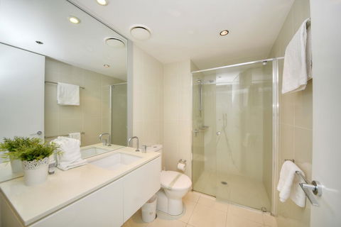Deluxe Private Apartment In Surfers Paradise - Accommodation Melbourne 0