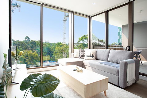 Designer Apartment With Balcony In Quiet Suburb - Accommodation Melbourne 0