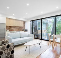 Designer Taste 2BR TownhouseHawthorn - Accommodation Melbourne