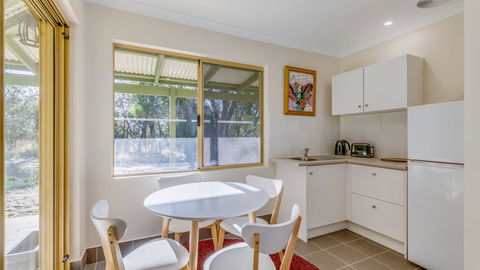 Devonleigh Bed And Breakfast - Accommodation Melbourne 0