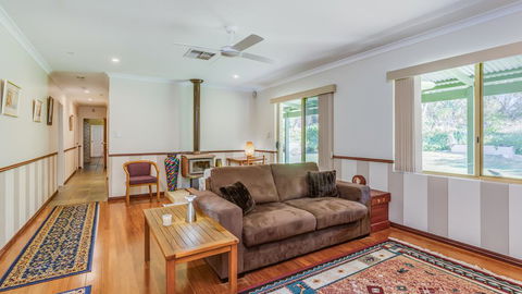 Devonleigh Bed And Breakfast - Accommodation Melbourne 1