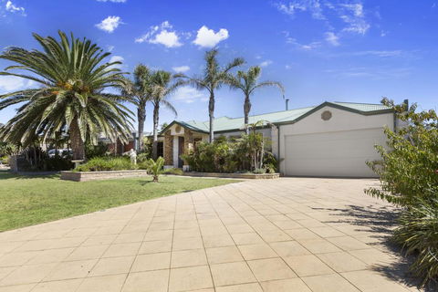 DIAMOND BAY RETREAT - SORRENTO - Accommodation Melbourne 2