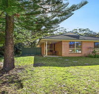 Dolphin Cottage - in the heart of Callala Beach - Accommodation Melbourne