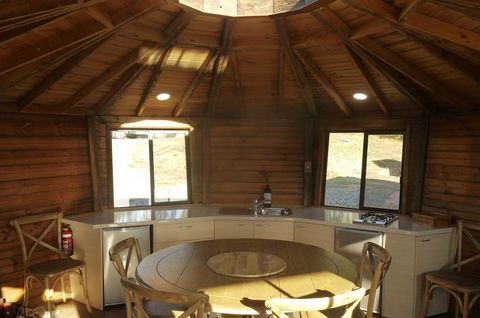 Donnybrook Eco Retreat - Melbourne 4u 2