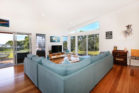 Eagleview - Pet Friendly - 4 Min Walk To Beach - Accommodation Melbourne 0