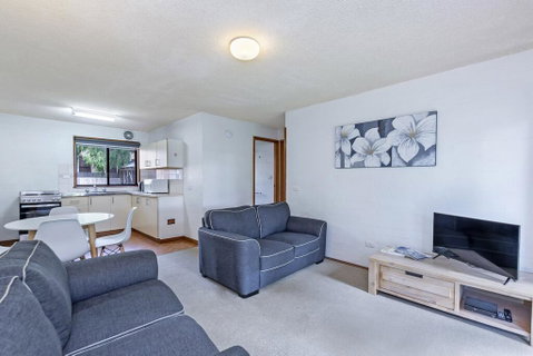 Eastern Beach Unit #1 - Accommodation Melbourne 2