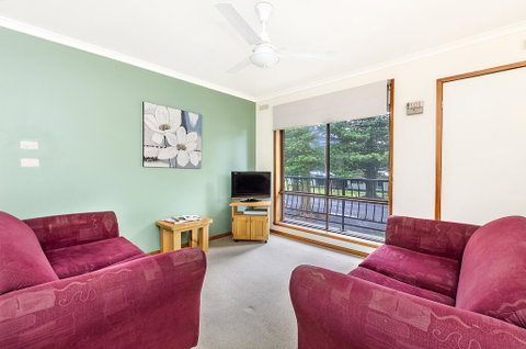 Eastern Beach Units #5 - Accommodation Melbourne 1