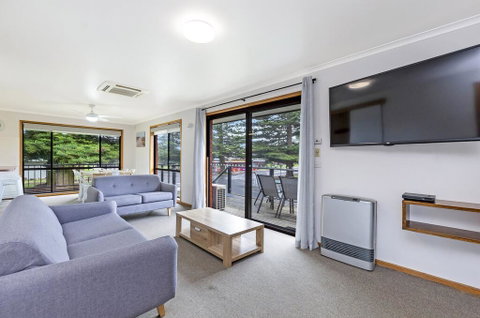 Eastern Beach Units #7 - Accommodation Melbourne 0