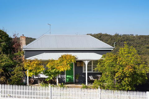 Ebony Twigg - Accommodation Melbourne 2