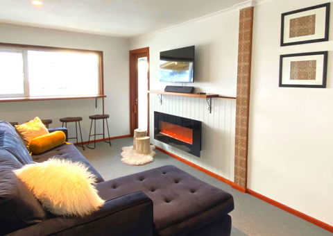 Eiger Chalet - Accommodation Melbourne 1