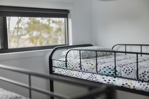 Elevation - Waterviews In Newlands Arm - Accommodation Melbourne 3