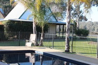 Elinike Guest Cottages
