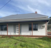 Ellalong Lagoon Home with a view - Accommodation Melbourne