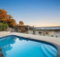 Ellerina Sea Vista Luxury Family Retreat with sauna pool amazing water views walk to beach - Accommodation Melbourne