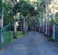 Emerald Tropical Palms B  B - Accommodation Melbourne