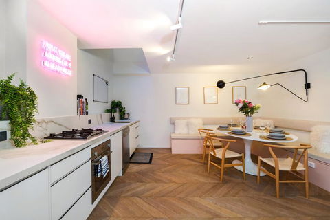 Enjoy Cafe Culture From Chic Warehouse Conversion - Accommodation Melbourne 0