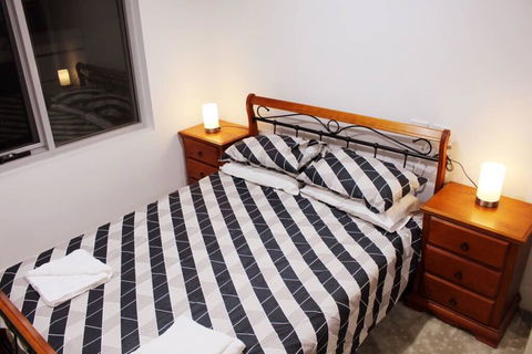 Executively Styled 2 Bed, 2 Bath, Perfect Location - Accommodation Melbourne 2