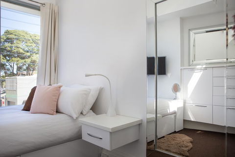 Explore Surry Hills From A Chic Inner City Terrace! - Accommodation Melbourne 0